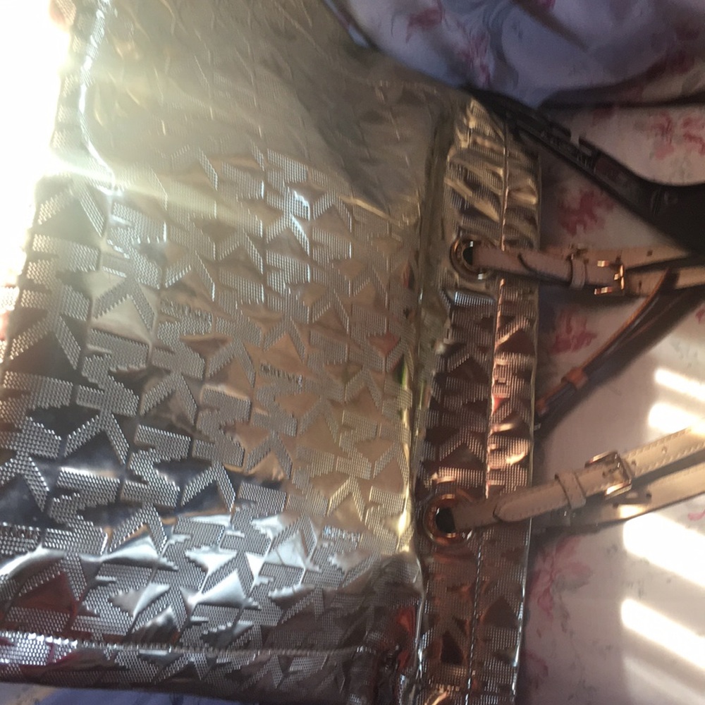 Purse - Picture 5 of 8